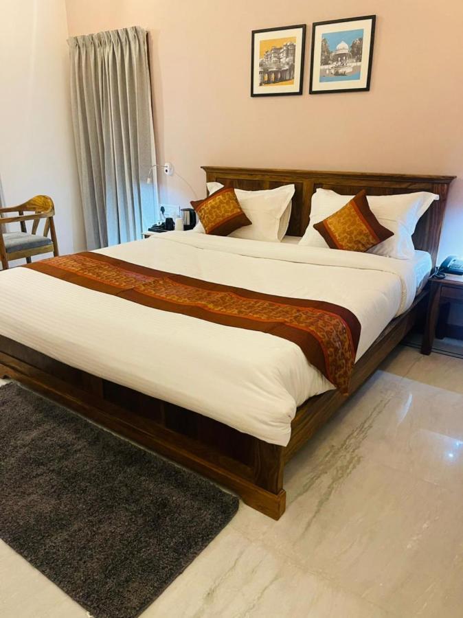 Dheergarh Palace Udaipur Bagian luar foto