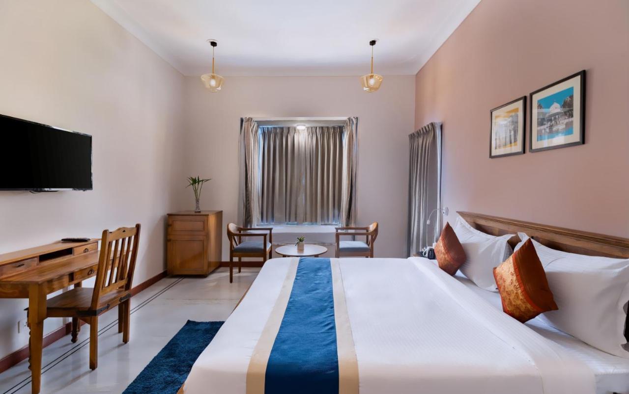 Dheergarh Palace Udaipur Bagian luar foto